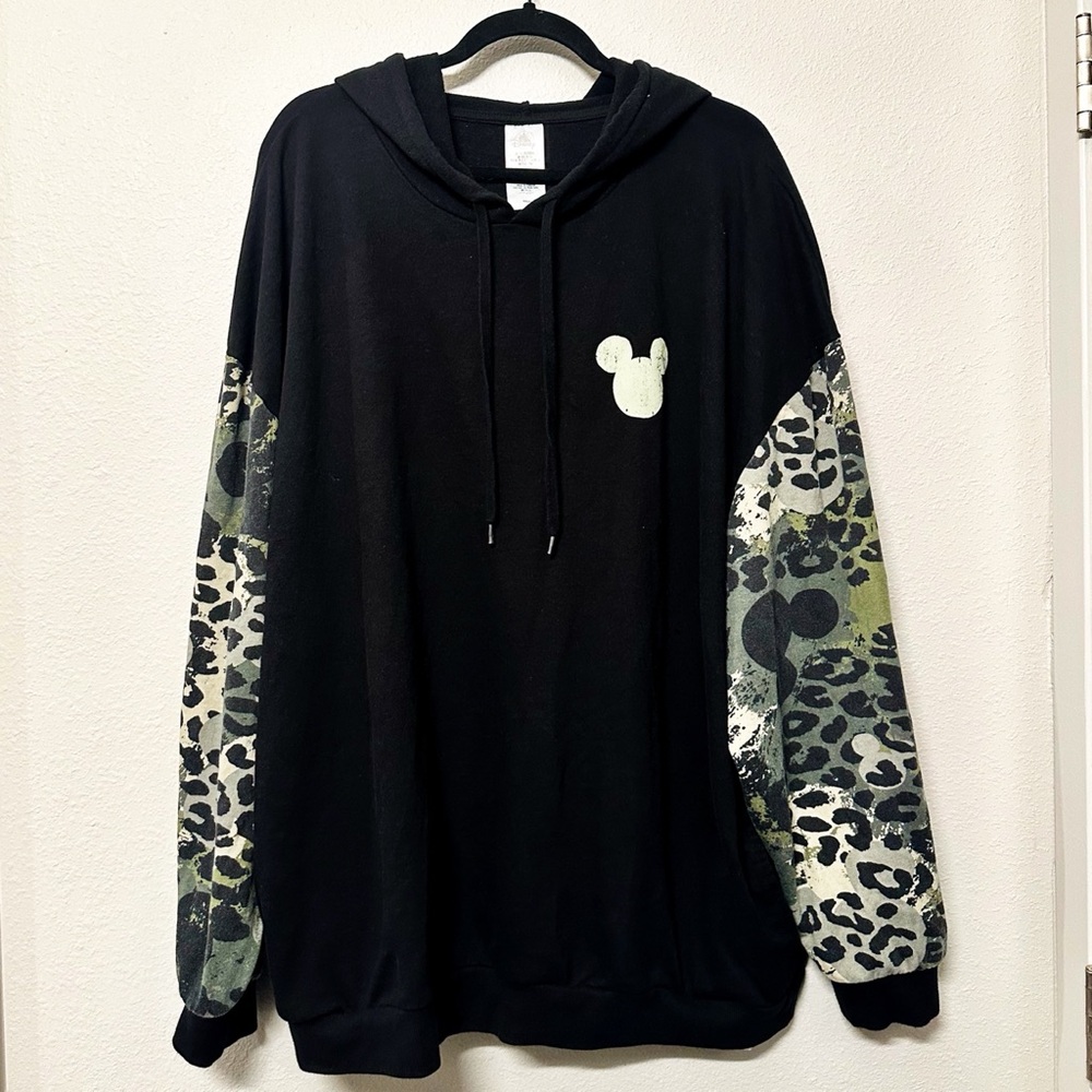 Disney Parks Animal Kingdom Hoodie Size XXL